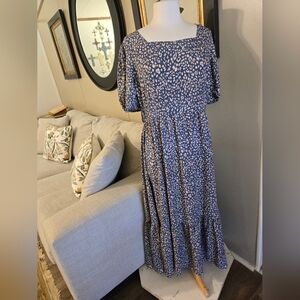 Prwtty Garden: Elegant Blue and White Patterned Dress